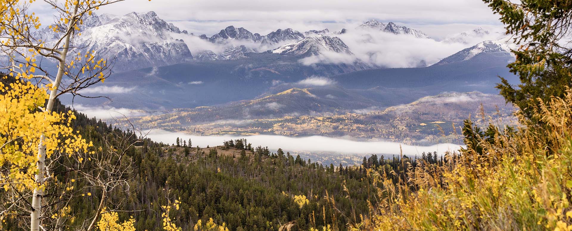 fall in the gore range mountains in silverthrone